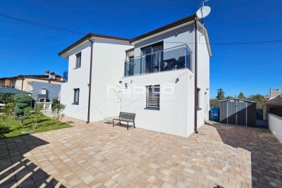 Poreč okolica - PRILIKA! Samostojeća kuća s bazenom