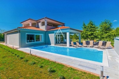 Istrien, Labin, Moderne villa mit pool in ruhiger lage