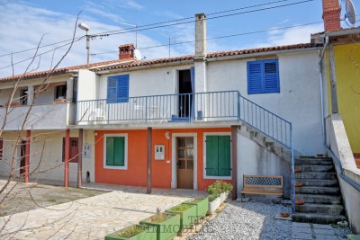 Zwei-Zimmer-Wohnung in einem ruhigen Dorf, in der Nähe von Poreč