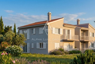 Istria, Poreč: Modern three bedroom ground floor apartment with terrace