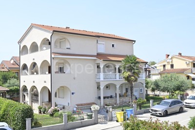 Poreč - approx. 1.000 m from the beach, residential building with 7 apartments!