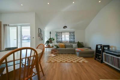 Poreč - stanovanje s teraso na iskani lokaciji v centru