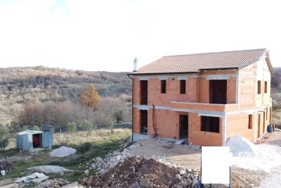 Casa bifamiliare con piscina nelle vicinanze di Buie - nella fase di costruzione
