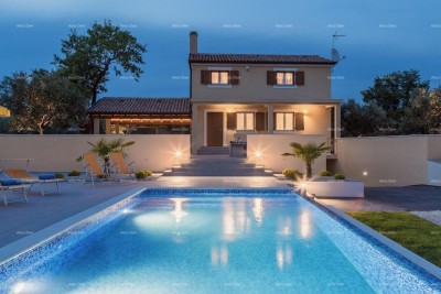 Fažana, villa indipendente su un ampio terreno di 1844 m2. Vista su tutta Fažana.