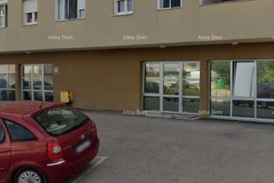 Poslovni prostor u Puli, prizemlje, 129 m² + parking