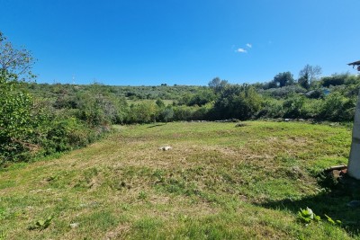 Building land with project in Brtonigle