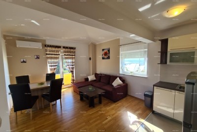 Medulin! Kuća sa 6 zasebnih stambenih jedinica!