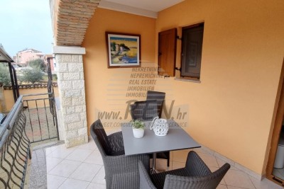 Casa bifamiliare, completamente arredata, a 2 km dal mare