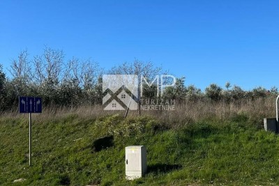 Building plot at the entrance to Medulin, 2154 m2