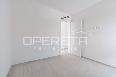 Istra, Novigrad okolica-četrverosobni  stan s pogledom na more