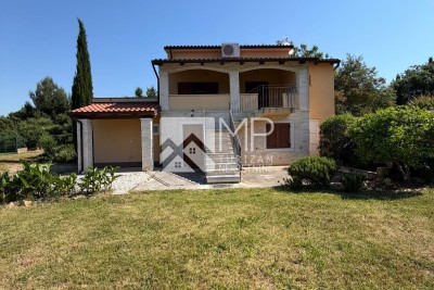 Oaza mira u prirodi – kuća s dvije stambene jedinice na 1240 m² okućnice
