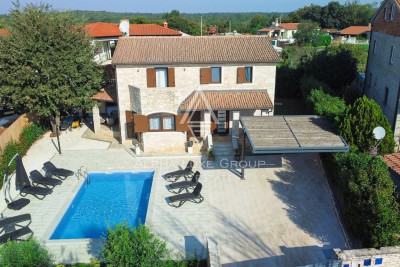 Charming Stone Villa with Pool in the Vicinity of Poreč