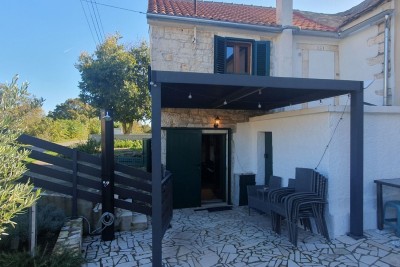 Prodaje se renovirana, namještena,  kamena istarska kuća 37m2, SVETI PETAR U ŠUMI,