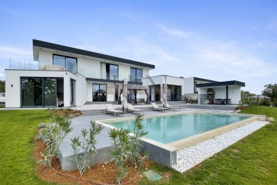 ISTRA - POREČ - LUKSUZNA VILLA OKRUŽENA MASLINAMA, MOREM I POGLEDOM NA ALPE!