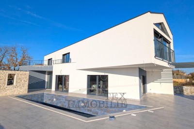 Schöne moderne Villa mit Pool in Poreč