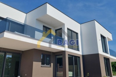 POREČ-Luxury-Apartment-Pool-2 parking spaces-sea view!