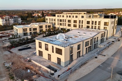 PRILOŽNOST!!! Garsonjera v stavbi z bazenom, dvigalom in podzemno garažo - v fazi gradnje