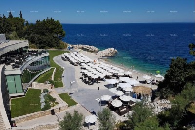 UMAG, Luksuzni resort s krovnim infinity bazenom!