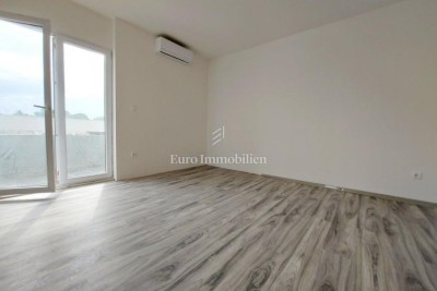 Renoviran stan u Puli