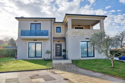 Očarljiva hiša dvojčka v bližini Poreča , 316 m2