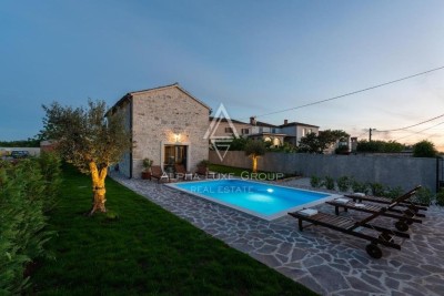 Poreč, Newly constructed family home with private pool