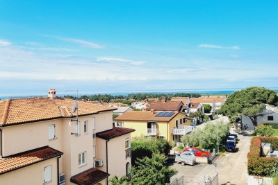 Stanovanje v 2. nadstropju s pogledom na morje v Novigradu