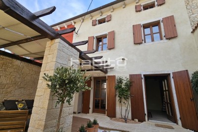 Poreč okolica - Kamena kuća blizu mora, 2 spavaće sobe, 2 kupatila