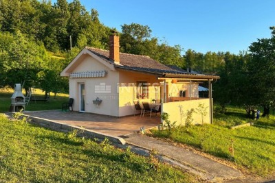 Draguć, idealna kuća za miran obiteljski odmor u prirodi