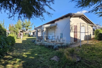 Haus am Meer in der Nähe von Novigrad