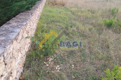 Prodaja-Peroj građevinsko zemljište-kompletna infrastruktura