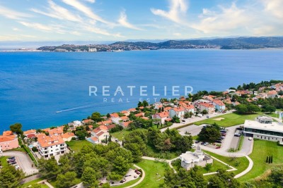 Izuzetno građevinsko zemljište uz golf terene, s otvorenim panoramskim pogledom na more – Crveni Vrh, jedinstvena prilika!