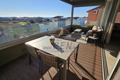 Luxuriöse Wohnung zum Verkauf im schönen Novigrad mit Meerblick