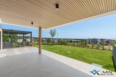 Lussuoso appartamento con ampio giardino a Cittanova (bA1)