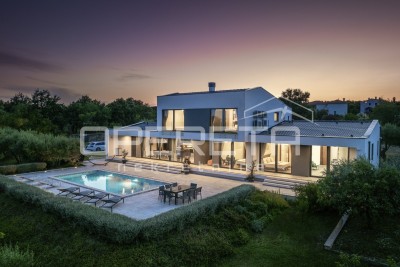 Luksuzna vila na prostranom imanju i u miru, Rakalj (Istra)