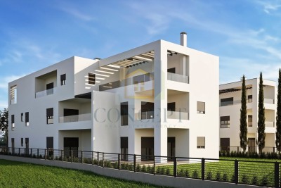 Poreč, nearby area, Luxury spacious apartment on the 2nd floor of a new building, 900 m from the sea