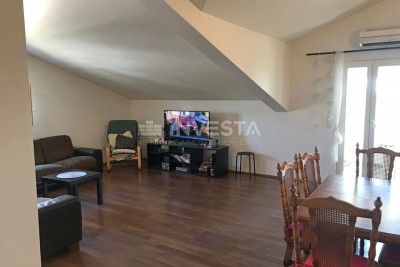 Poreč, spacious apartment of 91 m2 in a great location