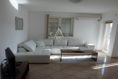 Rabac, Istria – Sea-view apartment ideal for living