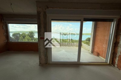 Medulin, NEW BUILDING, penthouse first row to the sea