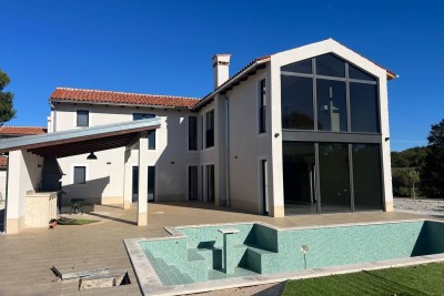 POREČ, MODERNA, NOVA VILA S BAZENOM
