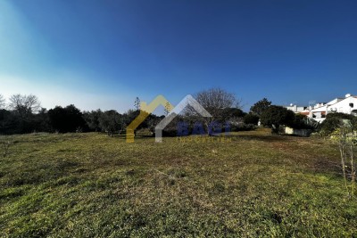 Gradbena zemljišča Barbariga, Vodnjan, 823m2