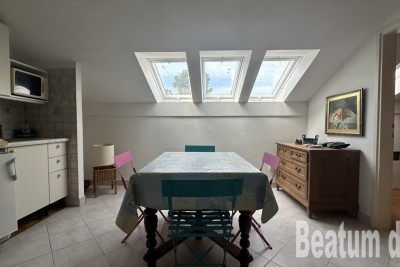 Dvosobni stan , uži centar 50 m do plażę