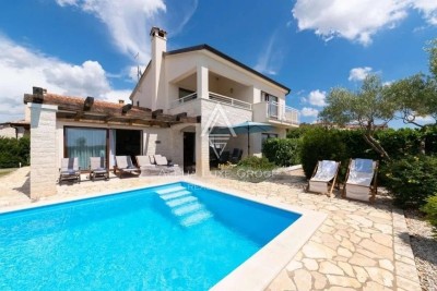 Poreč, Istria: Exclusive villa with breathtaking panoramic views for sale