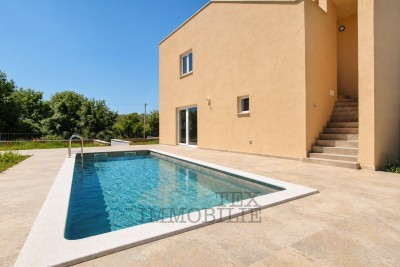 ISTRIA, Parenzo - Moderno appartamento con piscina e vista mare