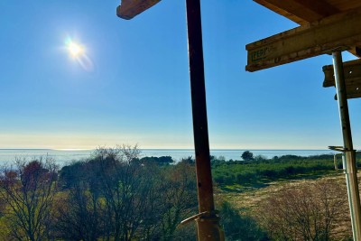 UMAG, STAN U PRIZEMLJU SAMO 250 METARA OD PLAŽE