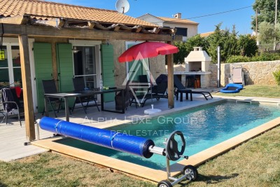 Istra, kraj Rovinja: Dizajnerski bungalow s bazenom