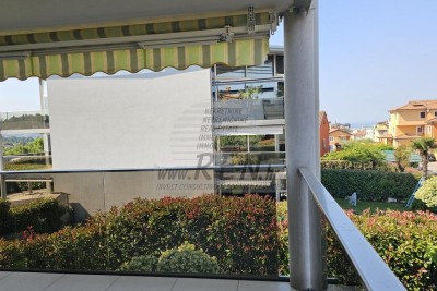 Moderan 2S stan s garažom i pogledom na more