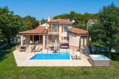 Poreč, Surroundings, Beautiful House with Pool in a Quiet Location, 5 km from the Sea