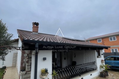 Istrien, Poreč: Energieeffizientes haus mit galerie