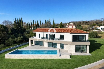 Hus Poreč - under uppbyggnad