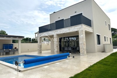 Istria, Umago - dintorni, villa moderna con piscina, a 700 m dal mare